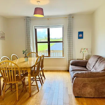 No'S 6, 8 & 9 Dingle Lispole Holiday Homes Extérieur photo