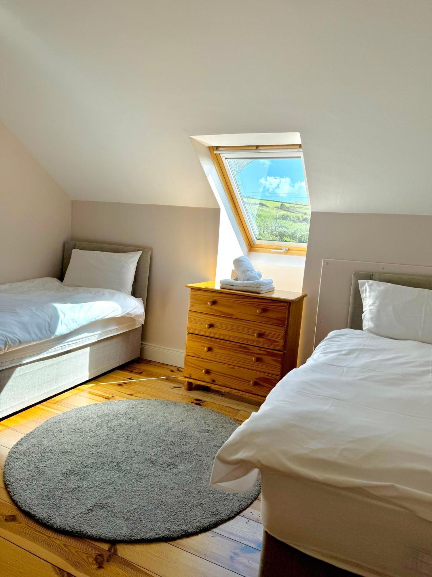 No's 6, 8 & 9 Dingle Homes Lispole