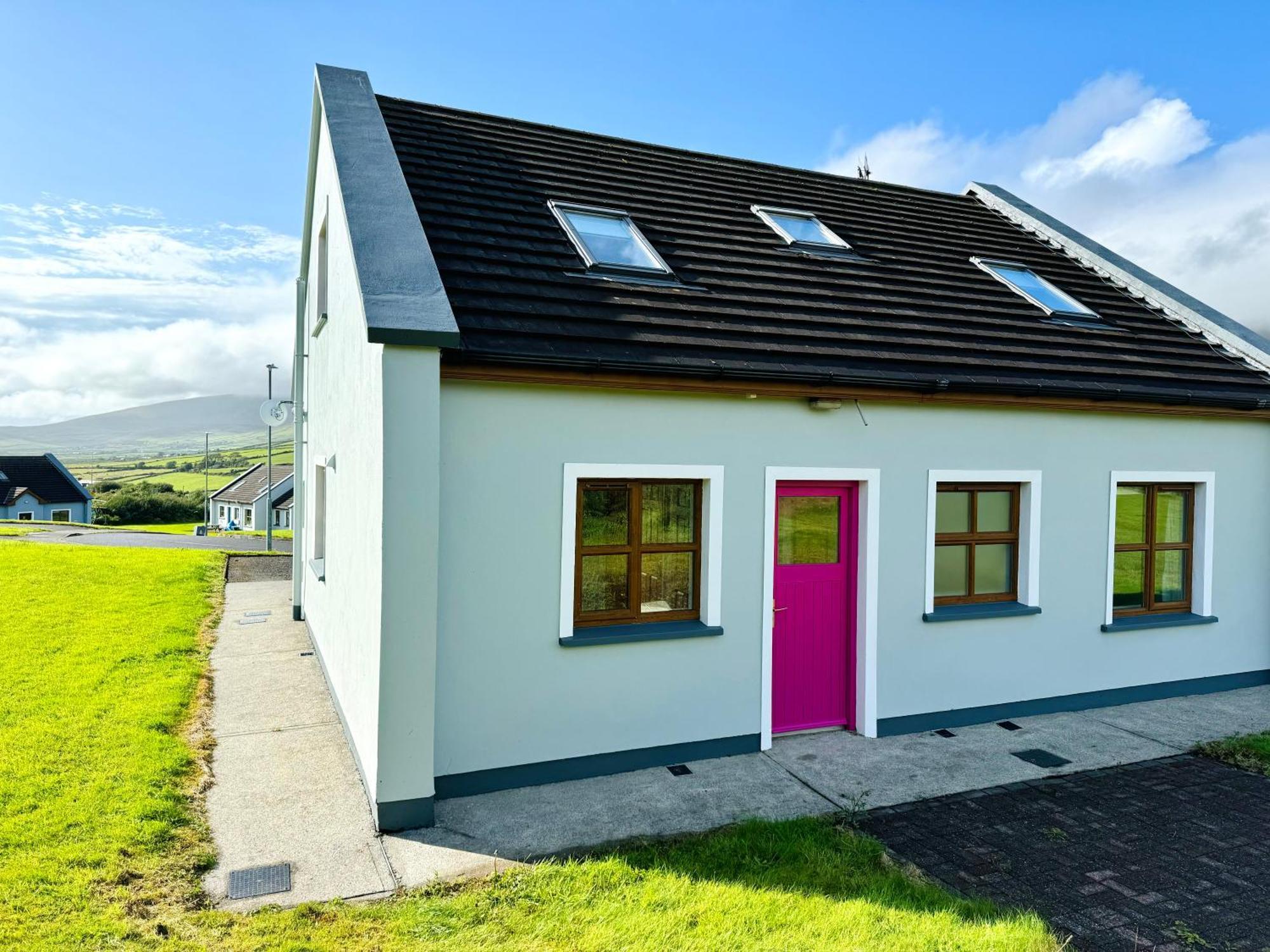 No's 6, 8 & 9 Dingle Homes Hébergement de vacances Lispole